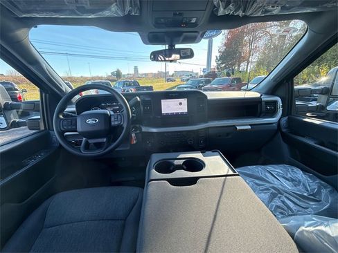 New 2026 Ford F250 XL w/ XL Off-Road Package image 16