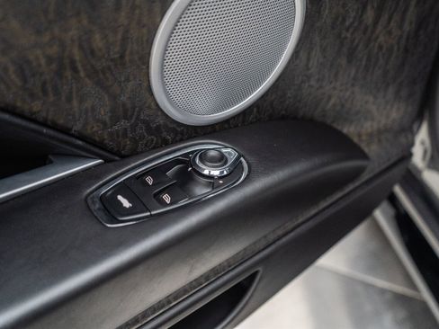 Used 2019 Aston Martin DB11 Volante image 84