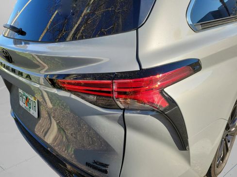 Certified 2024 Toyota Sienna XSE w/ XSE Premium Package image 18