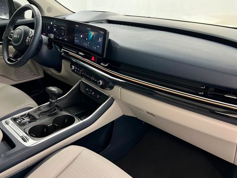 Used 2026 Kia Carnival SX Prestige FWD image 26