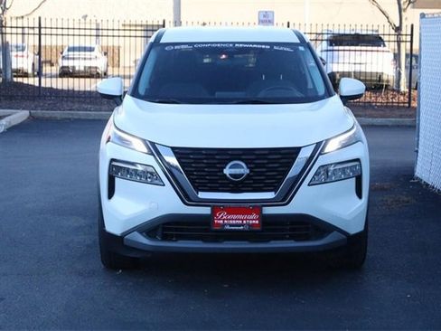 Certified 2023 Nissan Rogue SV image 4