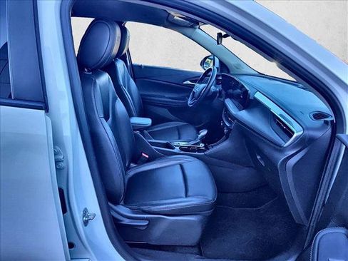 Used 2024 Buick Encore GX Sport Touring FWD image 20