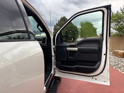 Used 2022 Ford F350 Lariat w/ Black Appearance Package AWD/4WD image 28