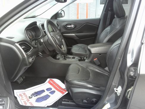 Used 2019 Jeep Cherokee Limited w/ Luxury Group image 14