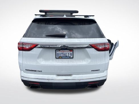 Used 2020 Chevrolet Traverse Premier w/ LPO, Blackout Package AWD/4WD image 3