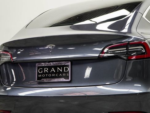 Used 2019 Tesla Model 3 Mid Range image 13