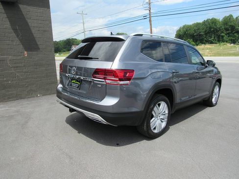 Used 2019 Volkswagen Atlas SE FWD image 4