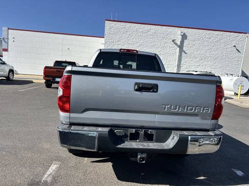 Used 2018 Toyota Tundra SR5 w/ TRD Off Road Package AWD/4WD image 4