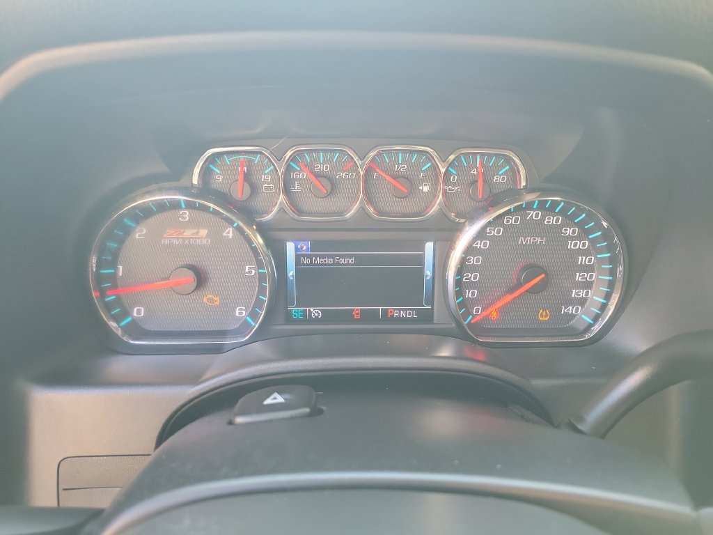 Used 2018 Chevrolet Silverado 1500 LT w/ Redline Edition AWD/4WD image 28