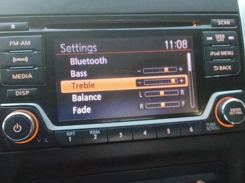 Used 2017 Nissan Frontier SV image 15