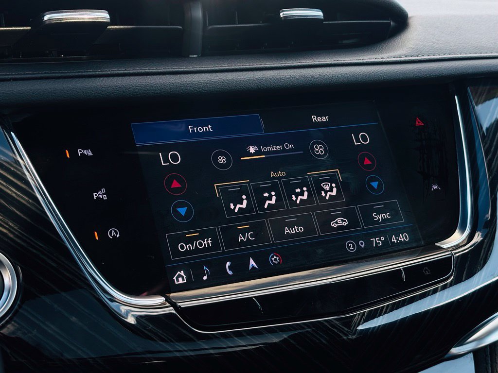 Used 2025 Cadillac XT6 Premium Luxury w/ Technology Package AWD/4WD image 71