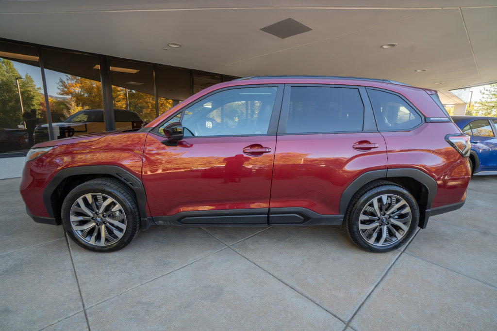 Used 2026 Subaru Forester Touring AWD/4WD image 4
