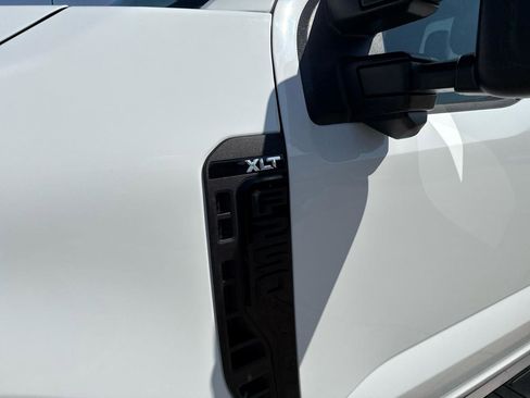 New 2026 Ford F250 XLT w/ XLT Premium Package AWD/4WD image 14