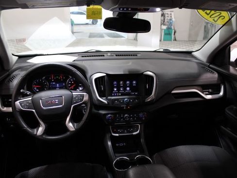 Used 2022 GMC Terrain SLE w/ Driver Convenience Package image 30