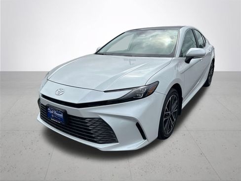 Certified 2026 Toyota Camry XLE AWD/4WD image 2