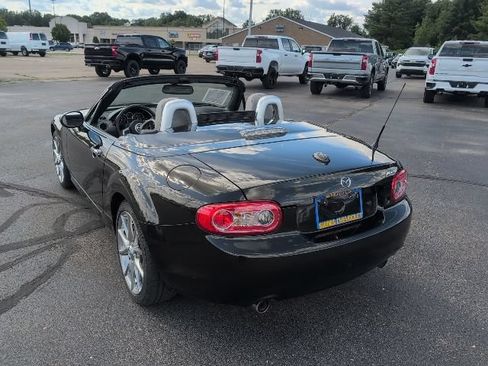 Used 2011 MAZDA MX-5 Miata Grand Touring RWD image 5
