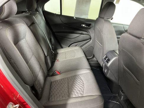 Used 2020 Chevrolet Equinox LT AWD/4WD image 17