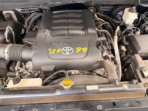 Used 2014 Toyota Tundra SR5 w/ SR5 Upgrade Package AWD/4WD image 41