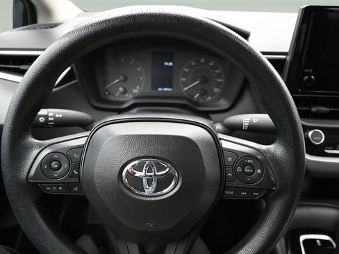 Used 2024 Toyota Corolla LE FWD image 7
