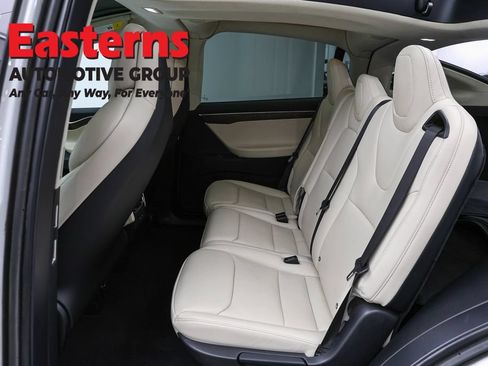 Used 2018 Tesla Model X 75D AWD/4WD image 17