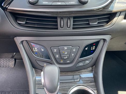 Used 2017 Buick Envision Premium AWD/4WD image 17