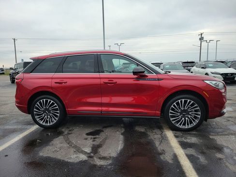 Certified 2022 Lincoln Corsair Grand Touring w/ Elements Technology Bundle image 3