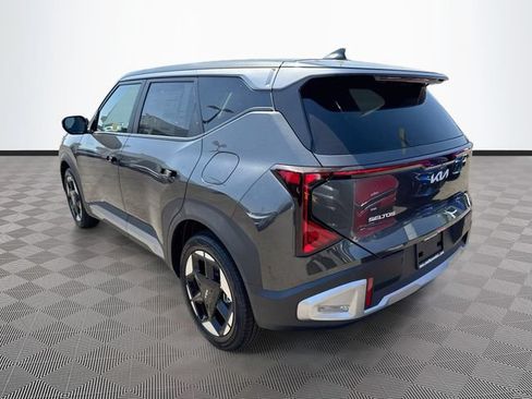 New 2027 Kia Seltos S FWD image 5