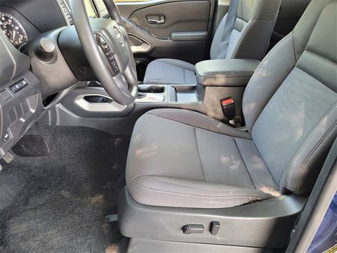 Used 2023 Nissan Frontier SV image 20