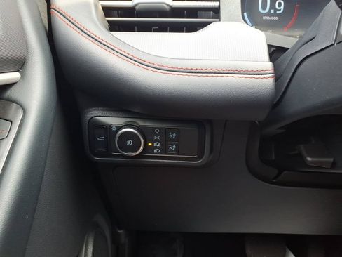 Certified 2025 Ford Explorer ST-Line AWD/4WD image 17