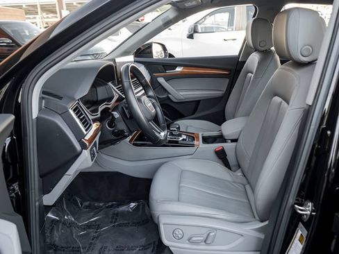 Used 2023 Audi Q5 Premium w/ Premium Plus Package AWD/4WD image 14