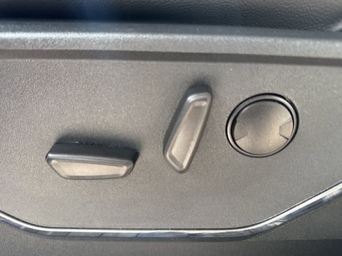 Certified 2024 Ford F250 Lariat w/ Lariat Ultimate Package image 25