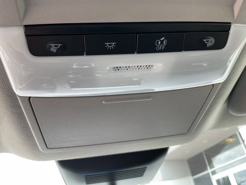 New 2025 Nissan Sentra SV w/ All-Weather Package image 25