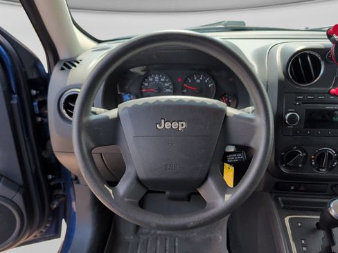Used 2009 Jeep Patriot Sport AWD/4WD image 10