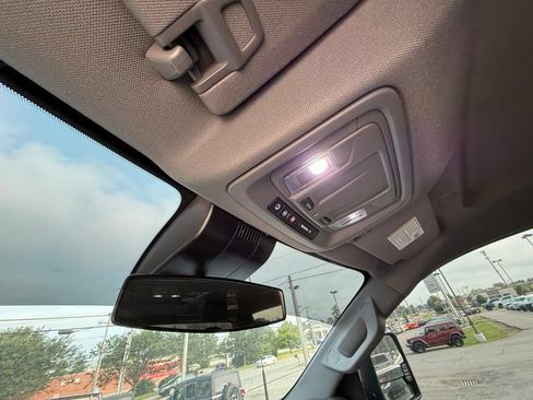 Used 2024 Chevrolet Silverado 2500 Custom AWD/4WD image 23
