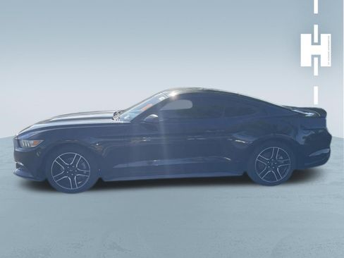 Used 2017 Ford Mustang Coupe RWD image 2
