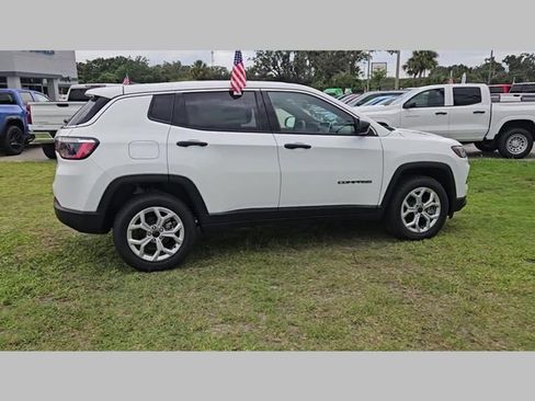 New 2025 Jeep Compass Sport image 24