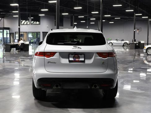 Used 2017 Jaguar F-PACE S AWD/4WD image 6
