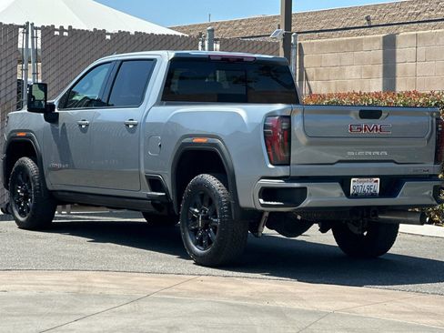 Certified 2025 GMC Sierra 2500 AT4 w/ AT4 Premium Plus Package AWD/4WD image 6