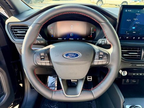 Used 2024 Ford Escape ST-Line w/ Tech Pack #1 AWD/4WD image 25