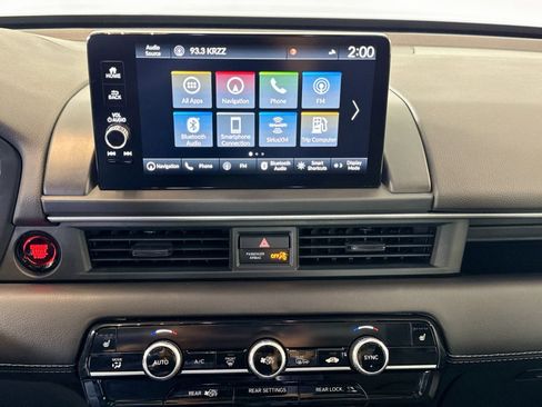 Used 2023 Honda Pilot Touring image 17