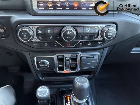 Used 2022 Jeep Gladiator Overland AWD/4WD image 75