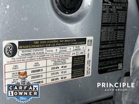 Used 2020 Jaguar F-PACE Premium image 32