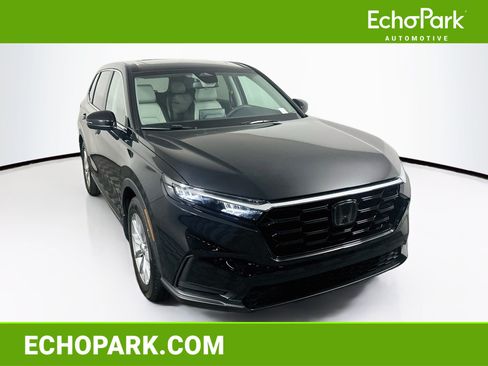 Used 2025 Honda CR-V EX image 1