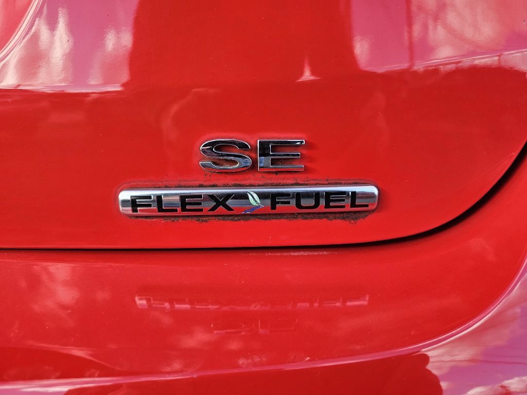 Used 2016 Ford Focus SE w/ Equipment Group 201A FWD image 16
