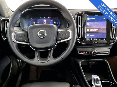 Certified 2025 Volvo XC40 B5 Plus image 7