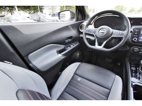 Used 2023 Nissan Kicks SR w/ SR Premium Package FWD image 8