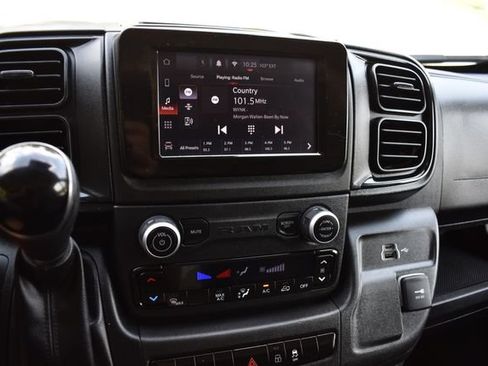 Used 2023 RAM ProMaster 2500 FWD image 13