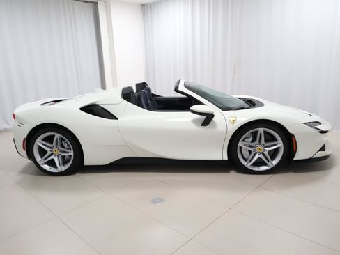 Certified 2025 Ferrari SF90 Spider AWD/4WD image 6