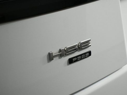 Used 2020 Land Rover Range Rover Long Wheelbase HSE image 27