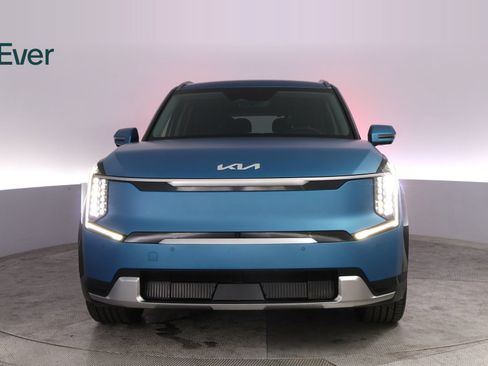 Used 2024 Kia EV9 Land AWD/4WD image 12